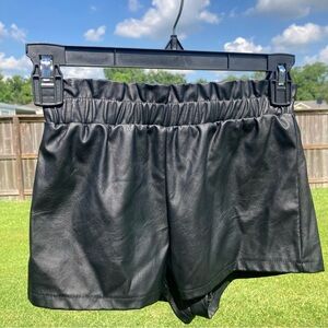 Love Daisy black pleather paper bag waist girls small shorts GUC